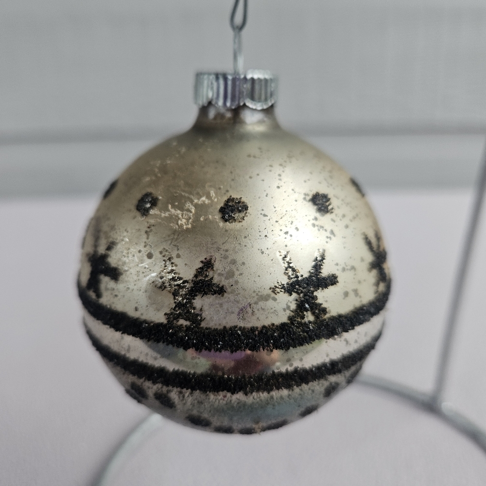 Vintage Shiny Brite Mica Christmas Tree Ornament Mercury Glass Silver Black Star